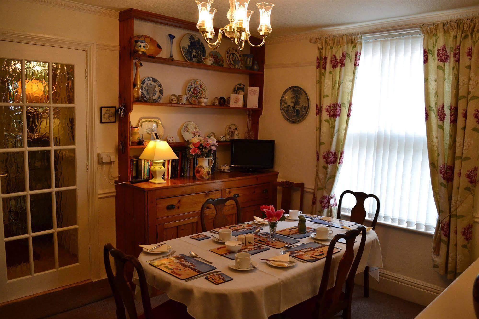 Bed and Breakfast Knightsrest Burnham-on-Sea Екстер'єр фото